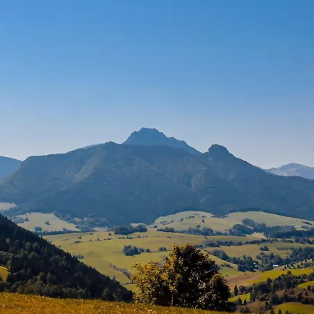 George Chalet Zázrivá