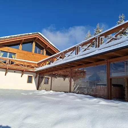 George Chalet Zázrivá